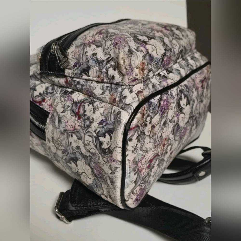 Loungefly OG Disney Parks Princesses Sketch AOP Backpack - Extremely Rare - Picture 11 of 16